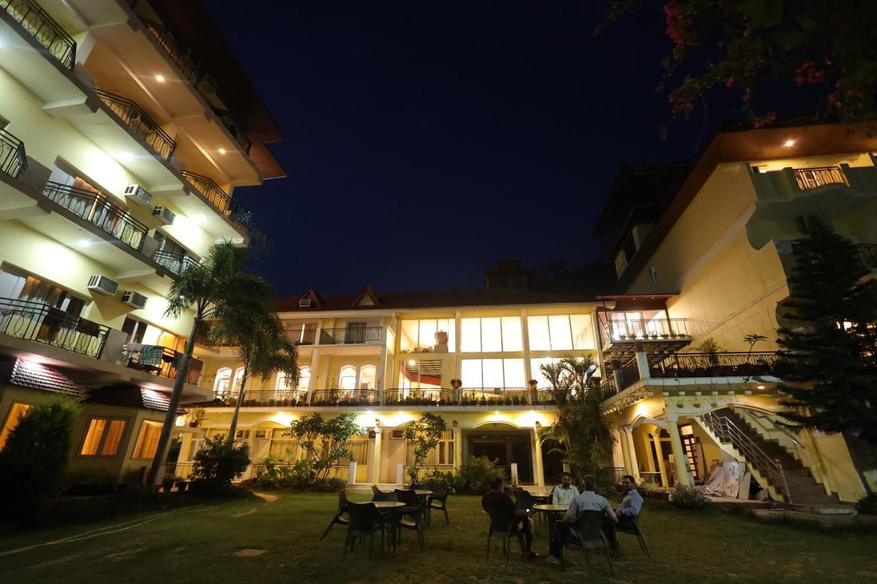 Riverside Resorts Devaprayāg Exterior foto